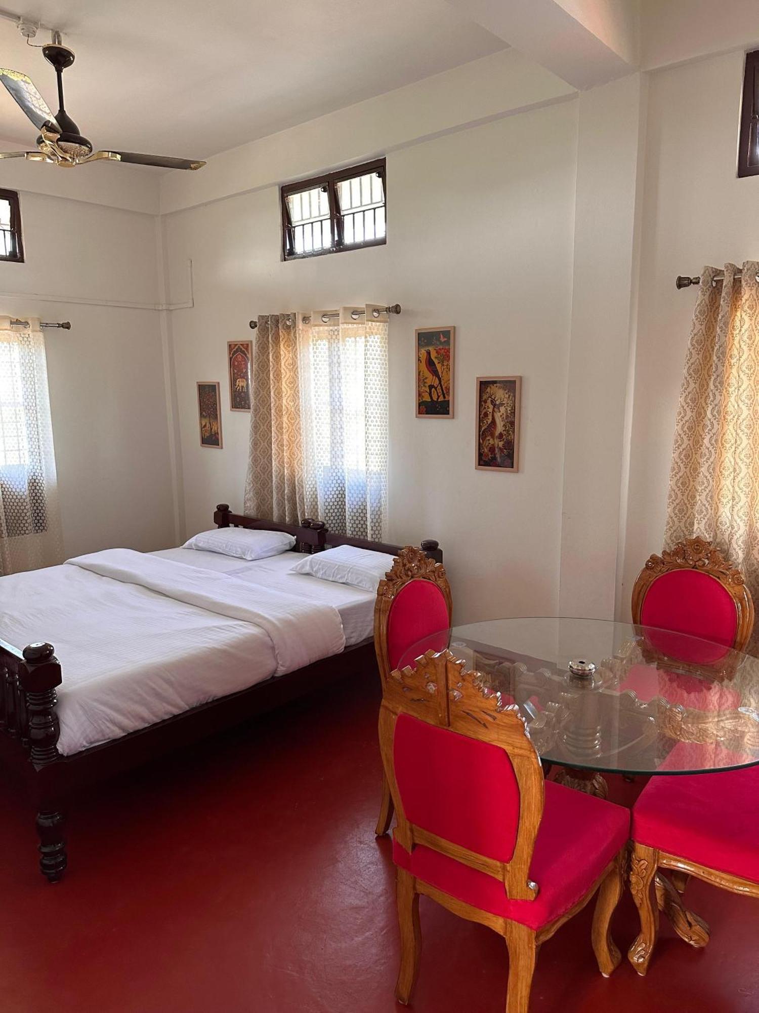 Protibha Homestay Sivasagar Luaran gambar