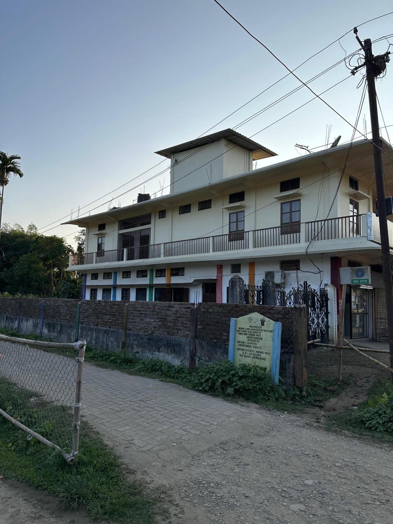 Protibha Homestay Sivasagar Luaran gambar